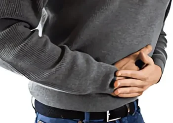 أسباب وأعراض التلبك المعوي وطرق علاجه