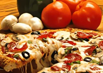 طريقة عمل بيتزا هشة و لذيذة