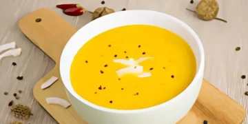 طريقة عمل شوربة الفلفل الأحمر الحلو